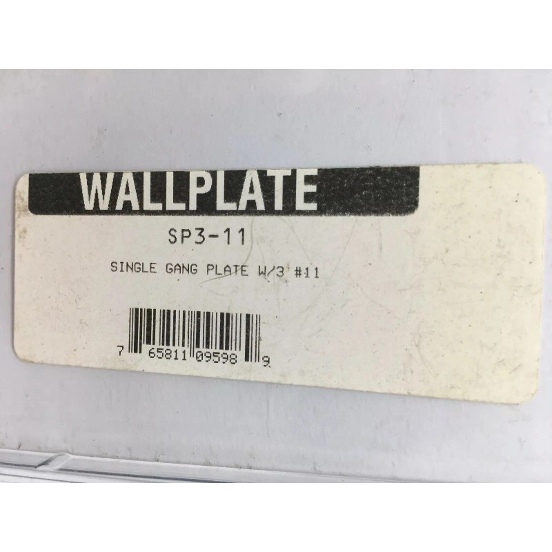 Rapco International | Single Gang Wallplate w/ 3 Triangle #11