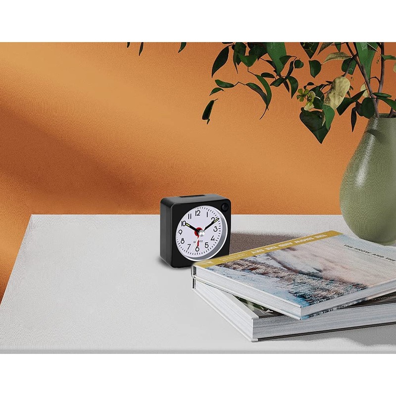 W OUTWIT Travel Analog Alarm Clock, 2.25 inch, Ultra Small