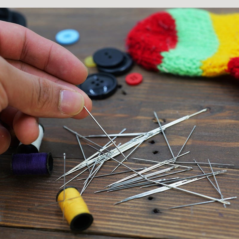 Sewing Needles Sharp Point, 50 pcs 4 Assorted Size Eyes