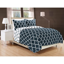 Elegant Comfort Goose Down Alternative Reversible 3-Piece Comforter Set - Breathable and Super Soft All Season Reversible Quatrefoil Pattern Comforter Set with 2 Shams, Full/Queen, Navy/White