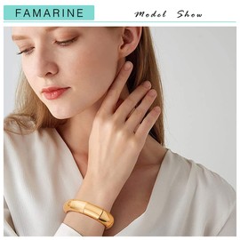 FAMARINE Gold Bangle Bracelets for Women, Gold Bangle Charms Wide Chunky Thick Stretch Bangle, 14K Gold Plated