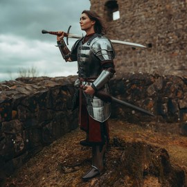 Burgschneider Dungeons & Dragons Fighter Class Full Clothing Adult Unisex Costume Set (Bordeaux/Black, 2XL)