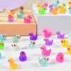 120 Mini Patos De Resina Luminosos Que Brillan En La