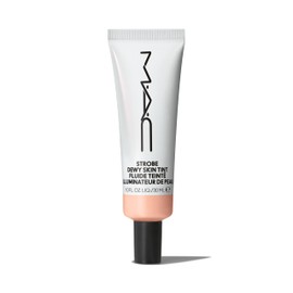 MAC- Tinte de piel radiante con matices rosados fríos