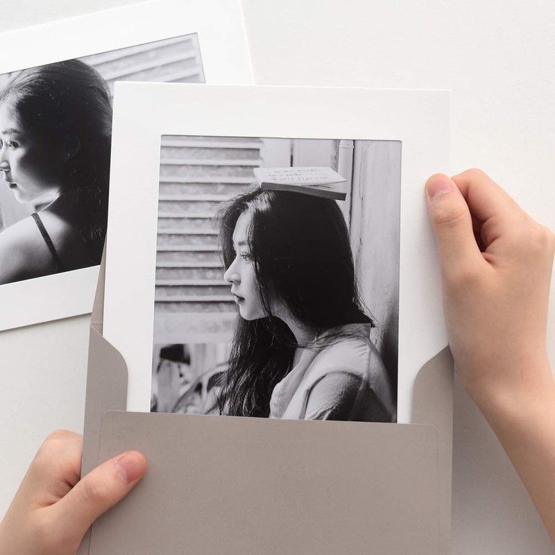 Monolike Standing Paper Photo Frame White 5x7 Inch Standing Paper