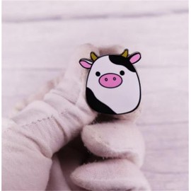 KUPOOL Cute Cow Brooch Cartoon Cow Pin Decoration Farm Animal Badge Unisex Rhinestone Inlaid Cloth Pins Calf Jewelry Gift