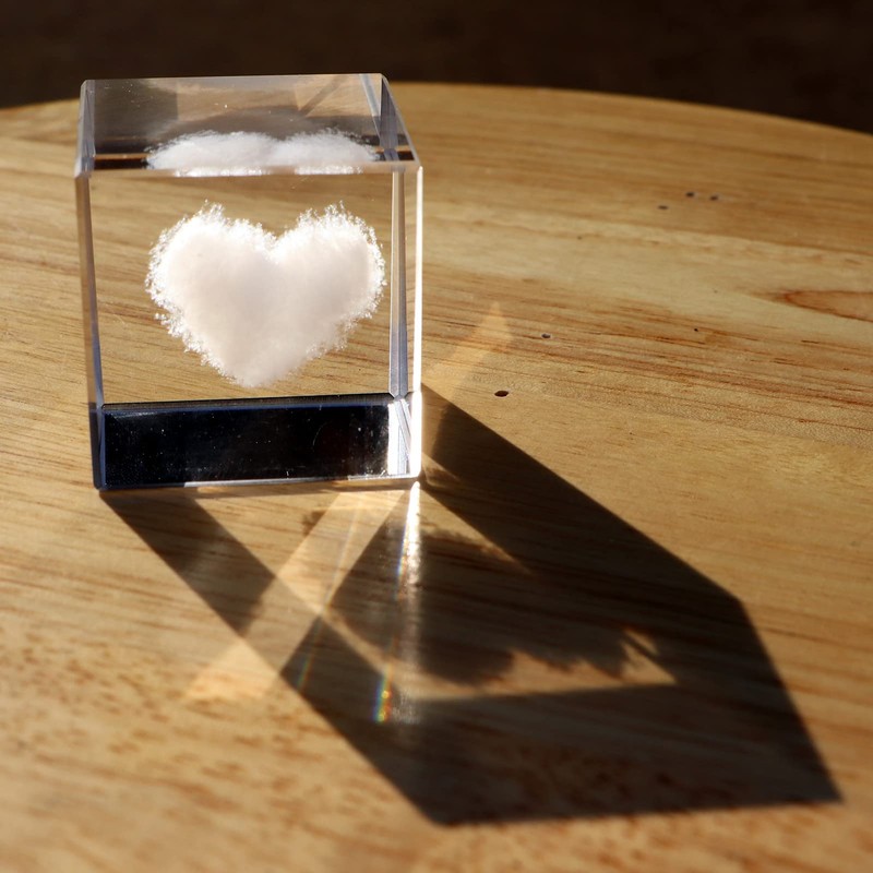 Crrezhai 3D Crystal Heart Cloud Cube 4CM Small Glass Paperweight