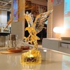 DARMOMOON Acrylic American Bald Eagle Figurine Glass Collection Ornament Statue