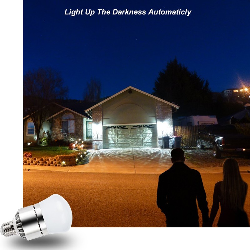12W Dusk to Dawn Light Bulb