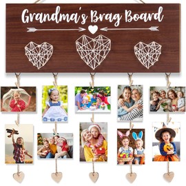 Kinberry Wall Hanging Photo Display - with 20 Wooden Clips and 5 love heart decorations, Multiple Photos Cards Holder Collage Display Board Decor for Living Room Bedroom
