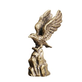 Alipis Eagle Spread Figurine Vintage Desktop Decor for Living Office Home Decoration Realistic Eagle Model for Indoor Outdoor Accent Unique Housewarming Present