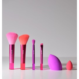 Beter - Makeup Brushes and Sponges Set, 4 Vegan Brushes and 2 Sponges, Makeup Brush Set, Brushes for Face and Eyes, for Powders, Blush, and Eyeshadows, Beauty Blender, Ideal Gift