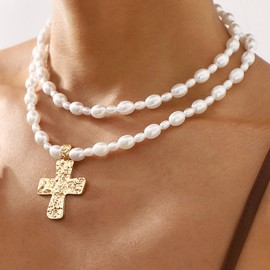 Layered Chunky Cross Pendant Pearl Necklace,Vintage Plated Gold Crucifix Pearl Statement Choker,Aesthetic Layering Cross Pendant Collar Necklace (Gold)
