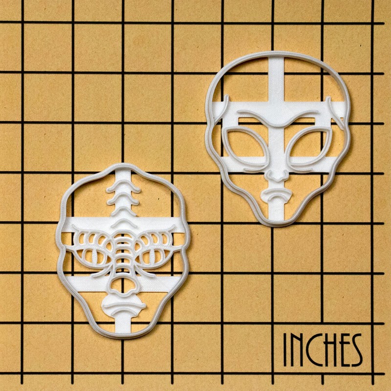 Set of 2 Alien Cookie Cutters (Grey Alien & Reptile