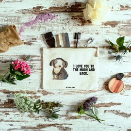 Mr. & Mrs. Panda Make Up Bag Dog Relaxed, White, M, Hand Drawn