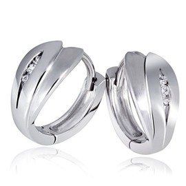 Goldmaid Women's 925 Sterling Silver Earrings leaf shape with white Zirconia