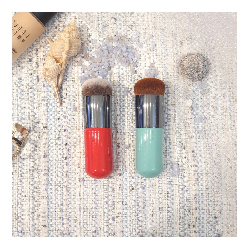 Tuttun Foundation Brush - Red / 뚠뚠 파운데이션 브러쉬 -