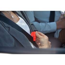 resqme The Original Emergency Keychain Car Escape Tool, 2-in-1 Seatbelt Cutter and Window Breaker, Made in USA, White- Compact Emergency Hammer