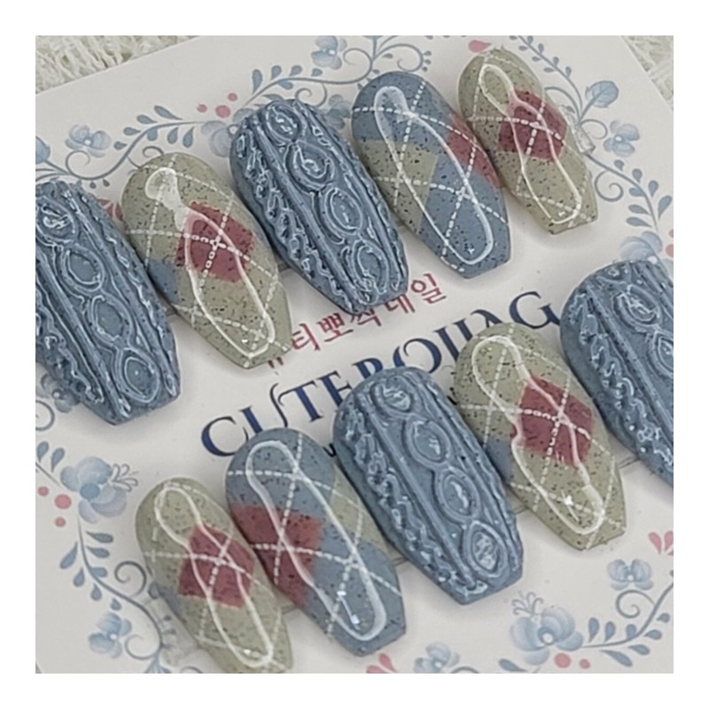 Argyle knit handmade nail tips, pedi tips - Oval L