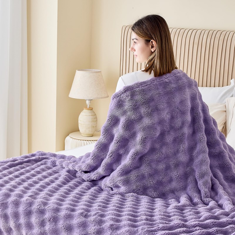 NEWCOSPLAY Throw Blanket for Couch Lavender Super Soft Flannel Fleece