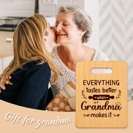 Leebbsin Grandma Gifts, Heartwarming Grandma Birthday Gifts- Chopping Board with Cute Patterns- Gifts for Grandma, Mothers Day Christmas Gifts Presents for Grandma Nan Nanny Granny, 11" x 8.5"