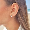 Juego de aretes para múltiples piercings chapados en oro de