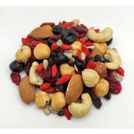 Unsalted and Raw SuperFood Blend Energy Mix | Healthy Nuts and Berries (220 Grams)