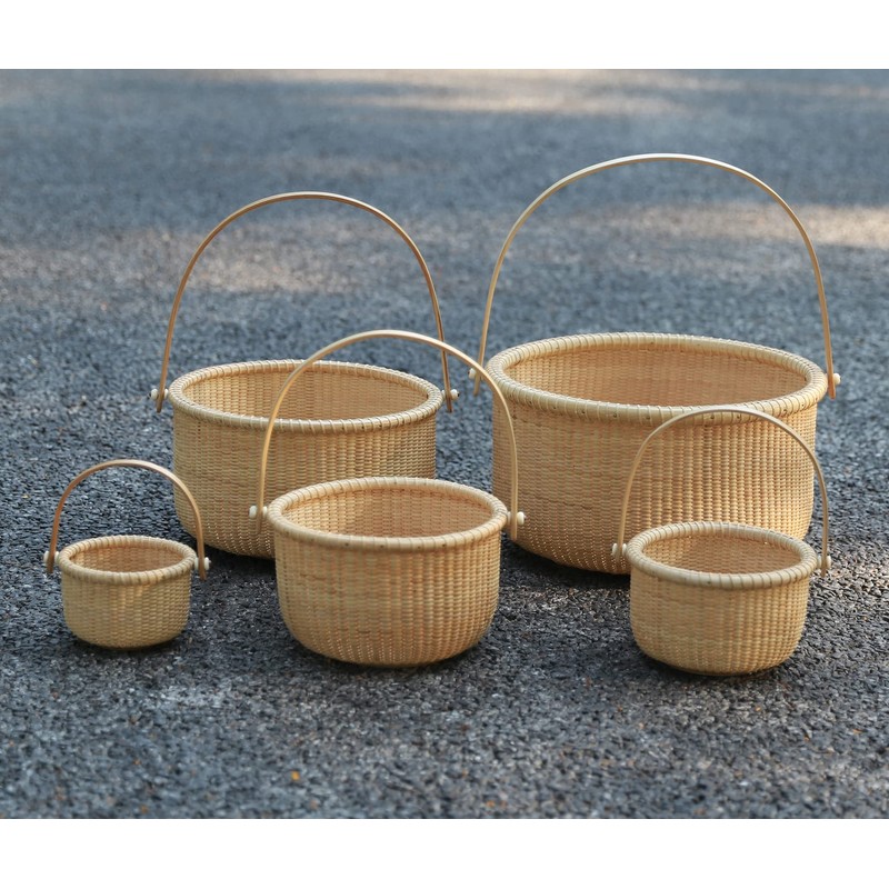 Teng Tian Classic Nantucket Round baskets with wood Knobs HandleWoven