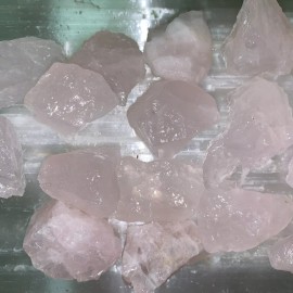 ROSE AMETHYST ROUGH, CHARGED 2000 CARAT LOT + A FREE SELENITE CHARGING STICK