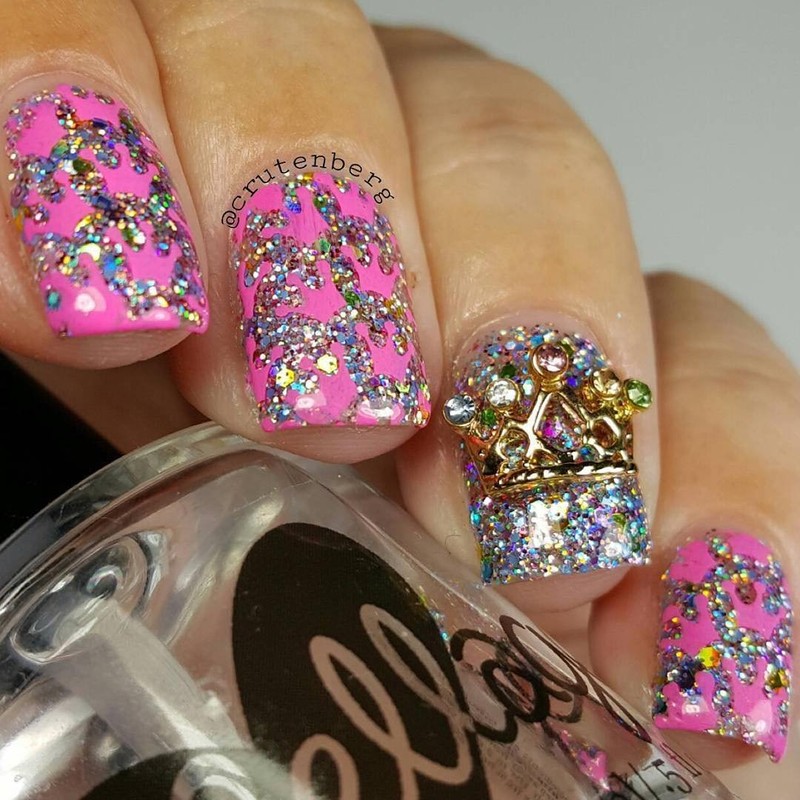 Whats Up Nails - Princess Crowns Vinyl Stencils for Nail