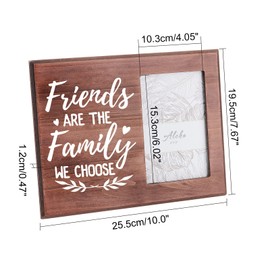 FINGERINSPIRE Friends Are The Family We Choose Picture Frame 10 x 15 cm Going Away Picture Frame with Heart Pattern for Hanging / Wooden Table Top Gift Frame for Best Friends for College Graduation