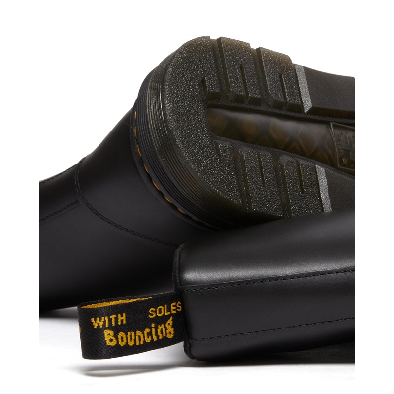 Dr. Martens 31222001130 Crewson Black Classic Pull Up 130