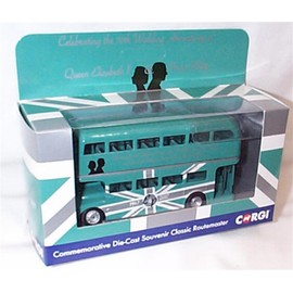 corgi queen elizabeth II & prince philip 1947-2017 routemaster bus celebrating the 70th wedding anniversary 1:64 scale diecast model