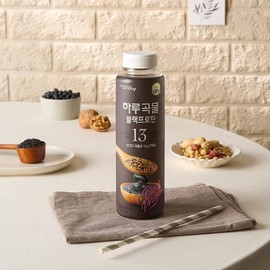 [Korea Yakult] Daily Grain Black Protein 40gx10 bottles / [한국야쿠르트] 하루곡물 블랙프로틴 40gx10병