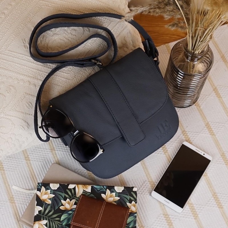 LECONI LE0074 Women's Small Shoulder Bag Natural Soft Leather Handbag