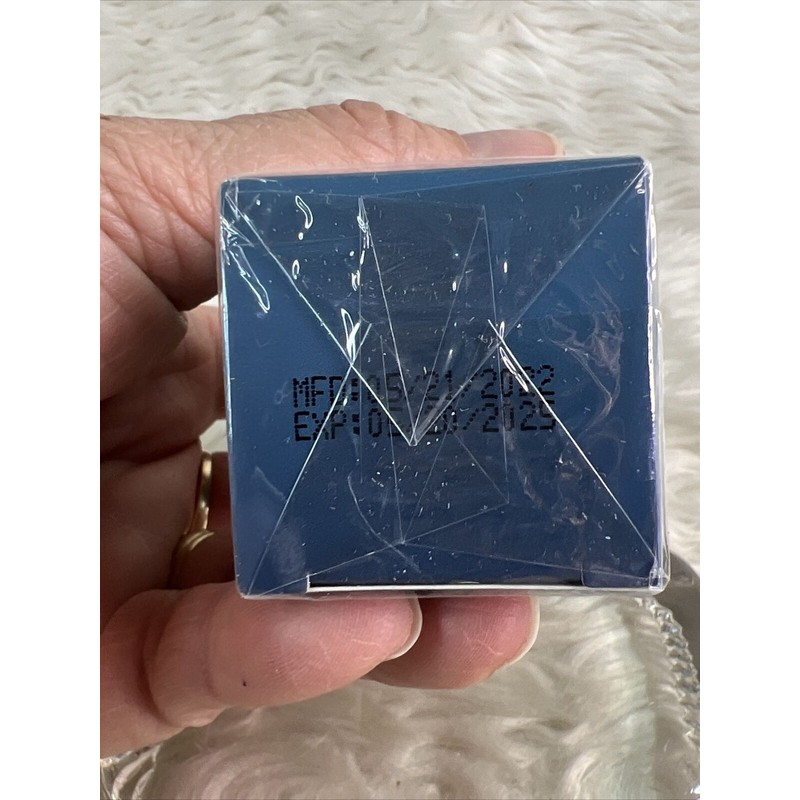 DEBAIY HA Essential Serum 1 fl. oz. Niacinamide vitamin c