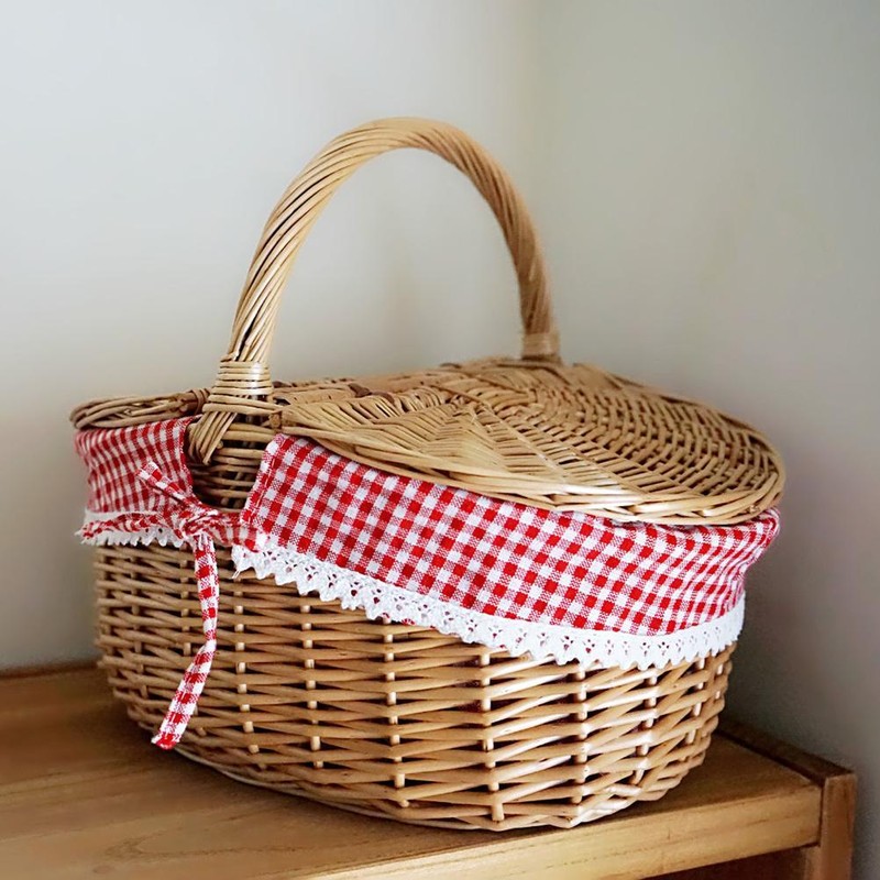 Country Style Wicker Picnic Basket Camping Basket with Lid Handle