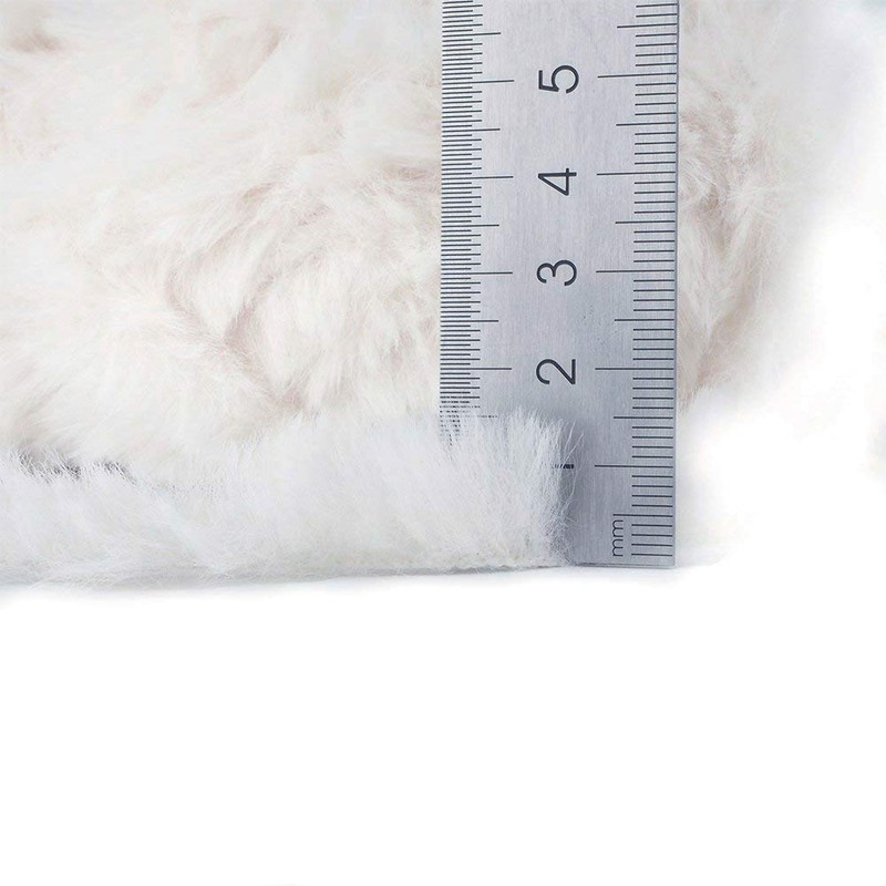 NICEEC 2 Skeins Super Soft Fur Yarn Chunky Fluffy Faux
