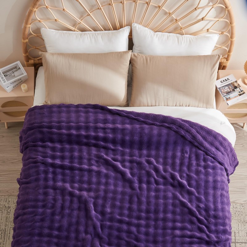 NEWCOSPLAY Queen Blanket for Couch Purple Super Soft Flannel Fleece