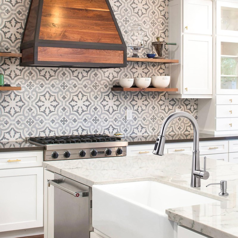 WOWOW Kitchen Faucet with Sprayer,Brushed Nickel Single Handle High Arc