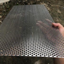 FengYoo 19 Gauge Perforated Metal Sheets Expanded Metal Mesh Aperture 0.2in 5mm (Approximately 1/5") 36"x18" Perforated Stainless Steel Sheet Stainless Steel Mesh Screen Panel