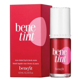 Tinta Labios y Mejillas Roja Mate Benefit Líquida Larga Duración