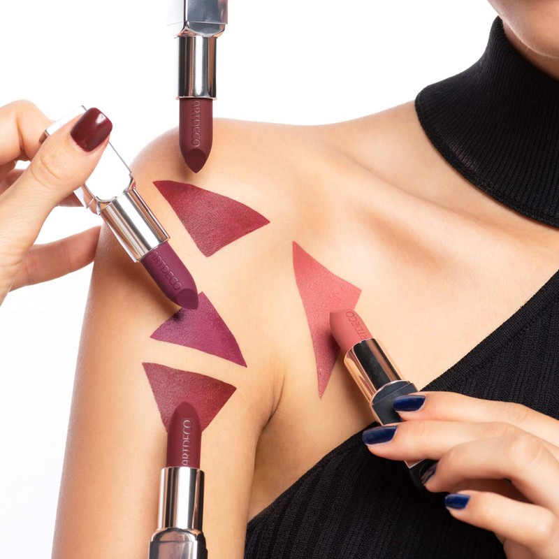 ARTDECO High performance lipstick - long-lasting lipstick for full lips