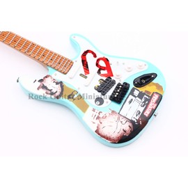 RGM183 Billie Joe Armstrong GREEN DAY 10 Inch Miniature Guitar Including leather guitar strap