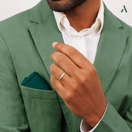 Amberta Allure Women 9ct White Gold Wedding Ring: 2.5 mm White Gold Wedding Band Size 5.25