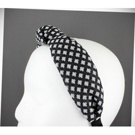 Perfect Hairstyle with Our Hair Accessories - Black White T Knot Headband Woven Fabric Covered Band Grip Teeth Cross Fashionable Hair Accessory Hair Jewelry Accessories for Lady Women
