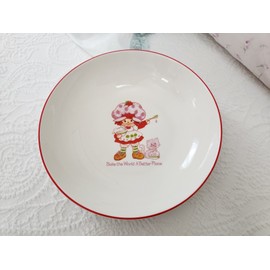 Strawberry Shortcake NWT STRAWBERRY SHORTCAKE & CUSTARD CERAMIC PASTA BOWL