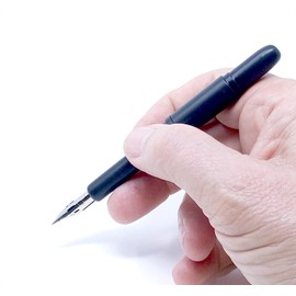 Ackerman Pens Manga G Classic Pump Pen Kit, with 3 Manga G nibs, use any ink, even India ink and drawing paints, slip nibs and feeds in and out