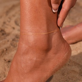 MOLEVY Ankle Bracelets for Women 18K Gold Plated Anklets Dainty Gold Anklet Waterproof Simple Thin Chain Anklets Everyday Jewelry Gift for Her