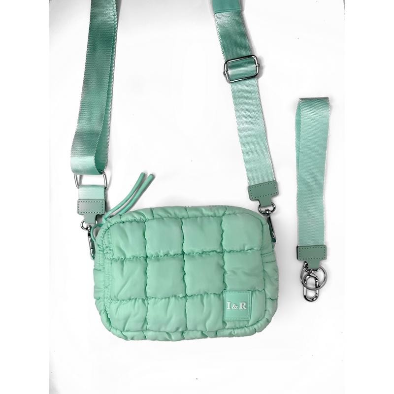 The Iris Accessory Puff Bag (#24231) - Crossbody Bag:_Wine